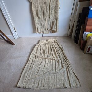 Cream Pleated Maxi Pencil Skirt for Casual Wear